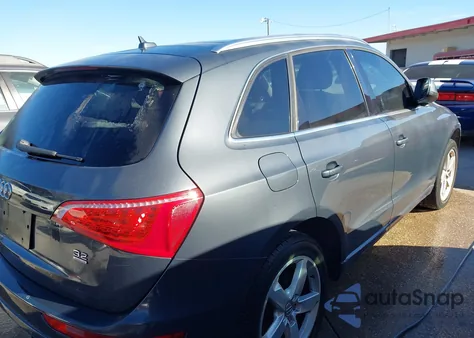 2010 Audi Q5 3.2 Premium из США, поврежденный, VIN WA1LKAFP0AA085526